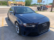 Load image into Gallery viewer, A4/S4 2013-2016 RS4 style front bumper kit complete with grilles
